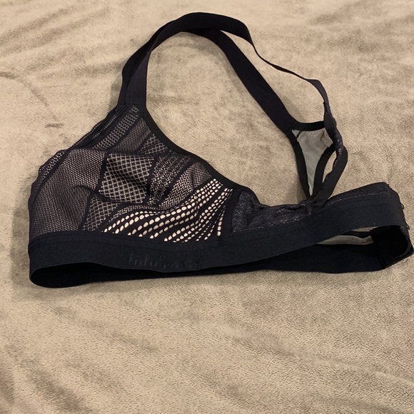 Lululemon Awaken to Lace Black Bra - Picture 12 of 15
